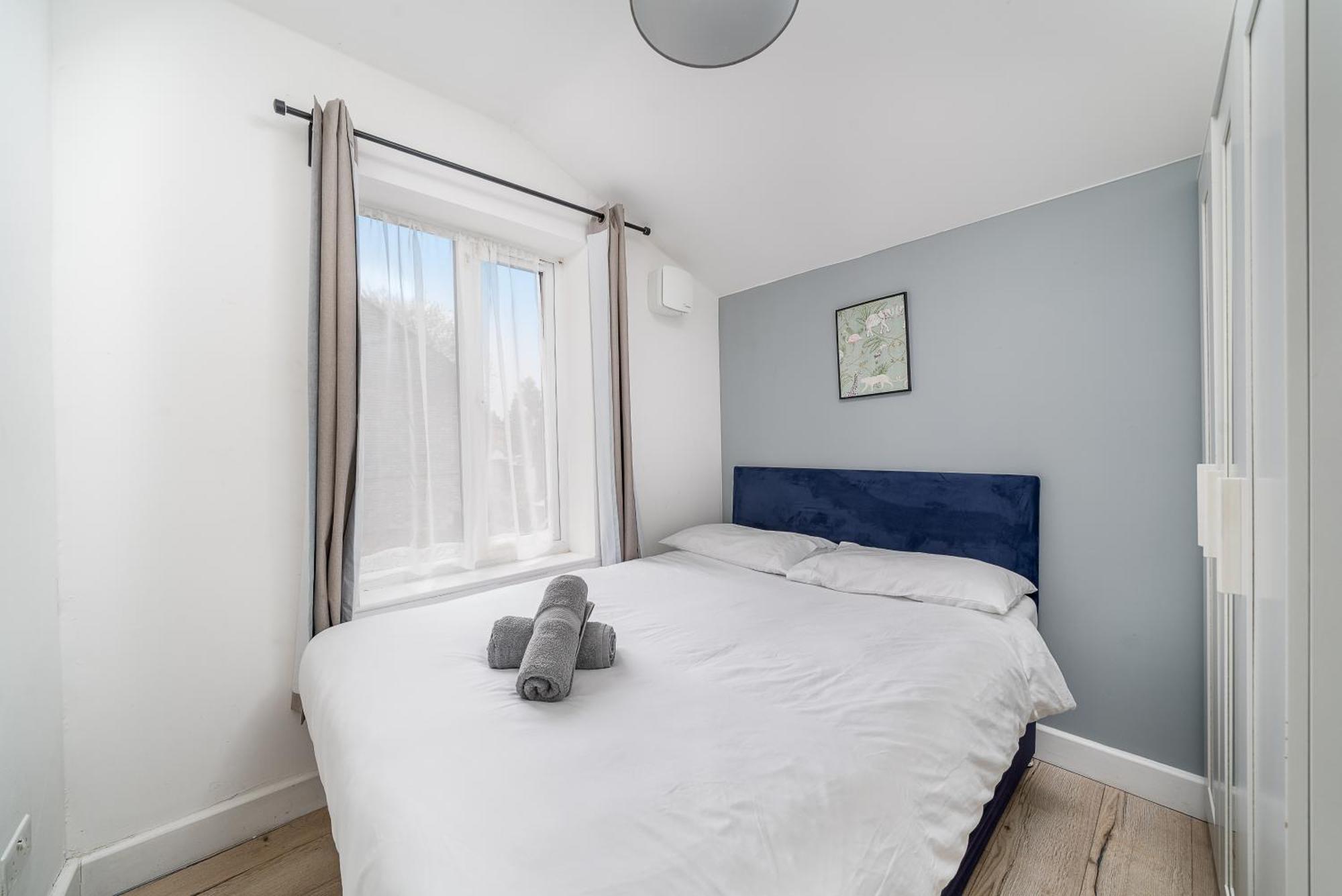 Modern 2 Bed East London Home By Rebby Properties Sleeps 5 Near Canning Town Station Εξωτερικό φωτογραφία